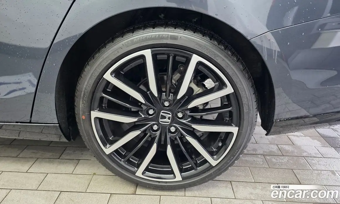 Honda Accord 2024 2.0 автомат (гидро), фото 7