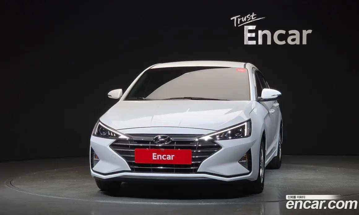 Hyundai Avante 2019 1.6 автомат (гидро), фото 3