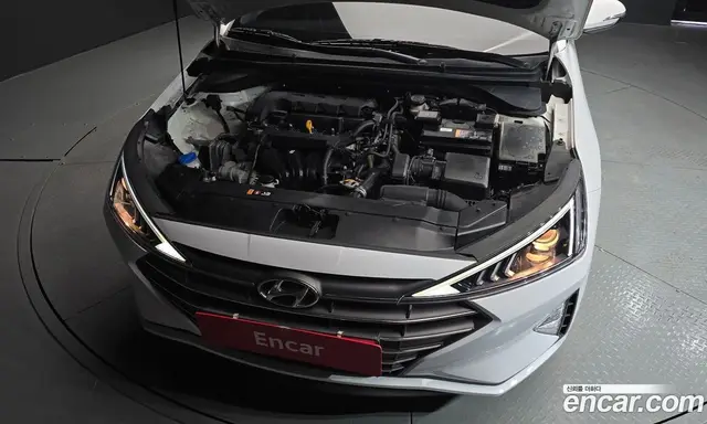 Hyundai Avante 2019 1.6 автомат (гидро), миниатюра 6