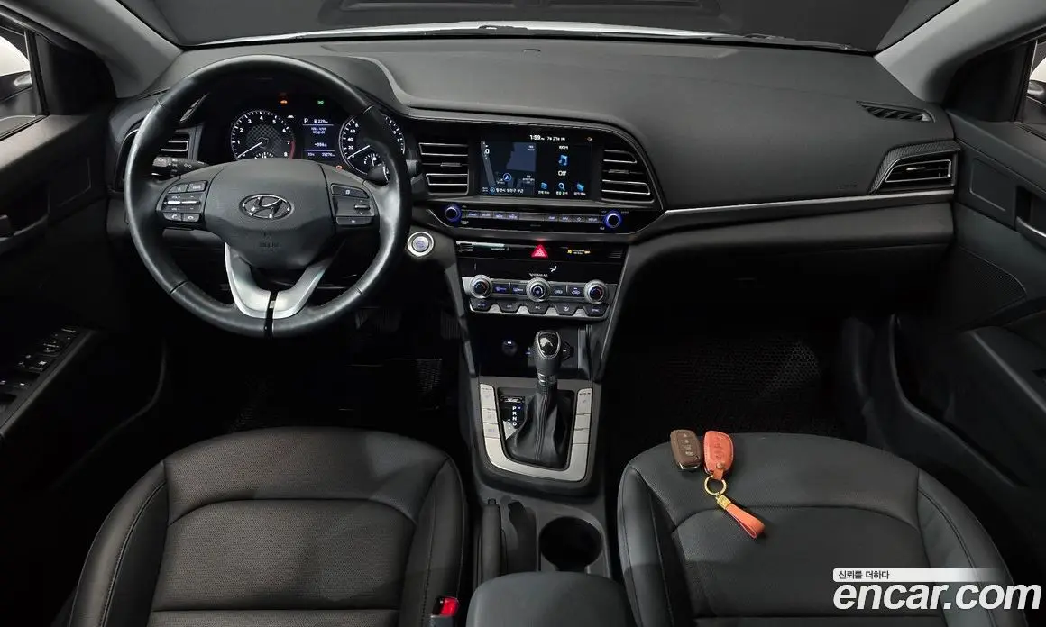 Hyundai Avante 2019 1.6 автомат (гидро), фото 10