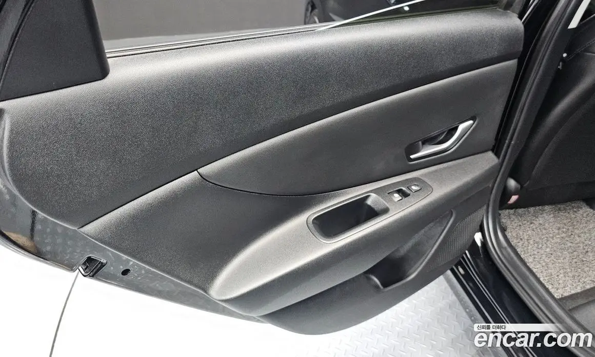 Hyundai Avante 2021 1.6 автомат (гидро), фото 15