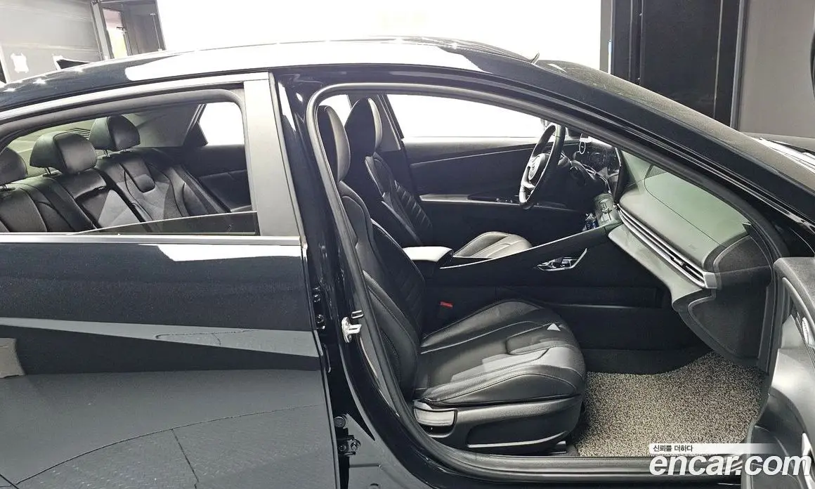 Hyundai Avante 2021 1.6 автомат (гидро), фото 16