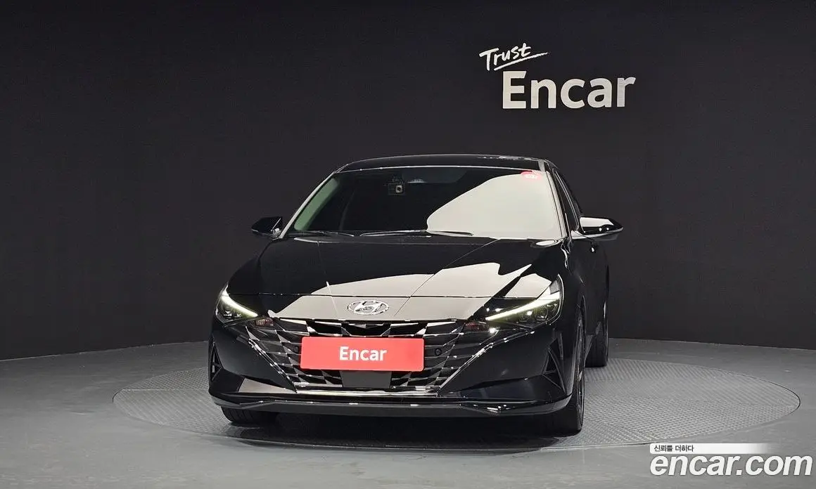 Hyundai Avante 2021 1.6 автомат (гидро), фото 3