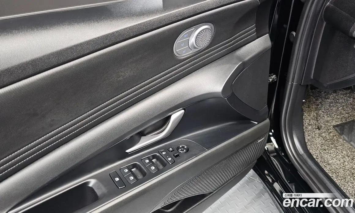 Hyundai Avante 2021 1.6 автомат (гидро), фото 24