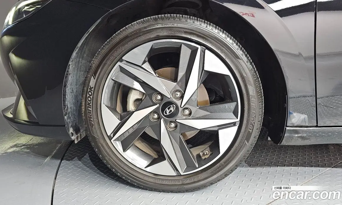 Hyundai Avante 2021 1.6 автомат (гидро), фото 5
