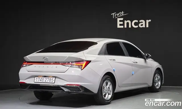 Hyundai Avante 2022 1.6 автомат (гидро), миниатюра 2