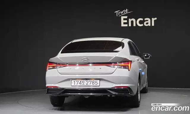 Hyundai Avante 2022 1.6 автомат (гидро), миниатюра 4
