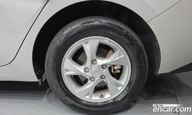 Hyundai Avante 2022 1.6 автомат (гидро), миниатюра 7