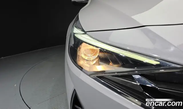 Hyundai Avante 2022 1.6 автомат (гидро), миниатюра 8