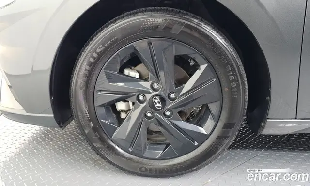 Hyundai Avante 2023 1.6 автомат (гидро), миниатюра 4
