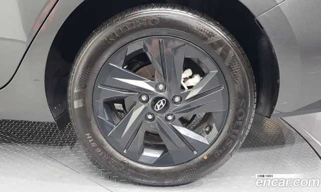Hyundai Avante 2023 1.6 автомат (гидро), миниатюра 6