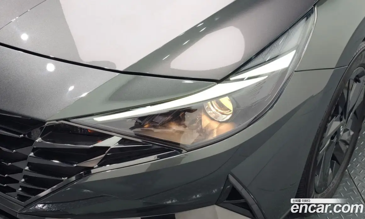 Hyundai Avante 2023 1.6 автомат (гидро), фото 7