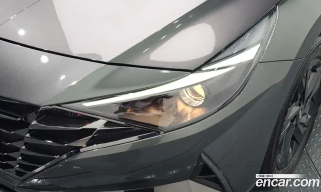 Hyundai Avante 2023 1.6 автомат (гидро), миниатюра 7