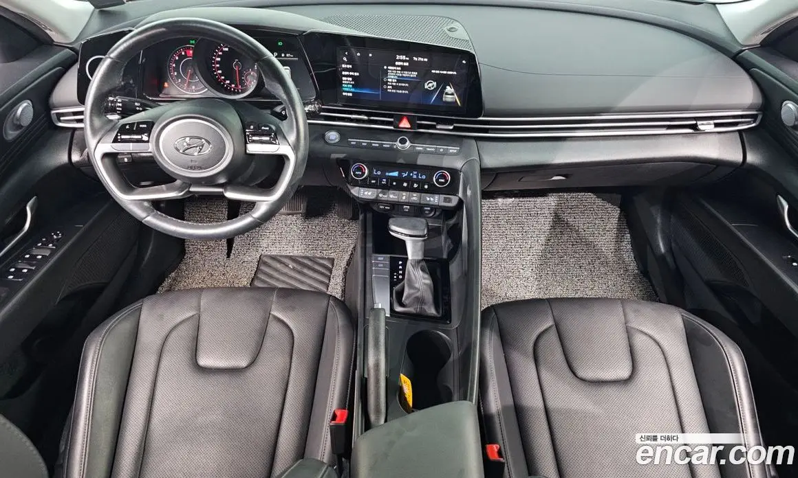 Hyundai Avante 2023 1.6 автомат (гидро), фото 9