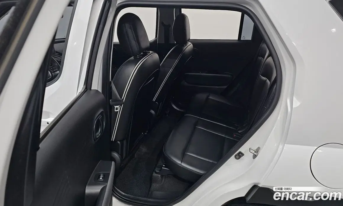 Hyundai Casper 2022 1.0 автомат (гидро), фото 18