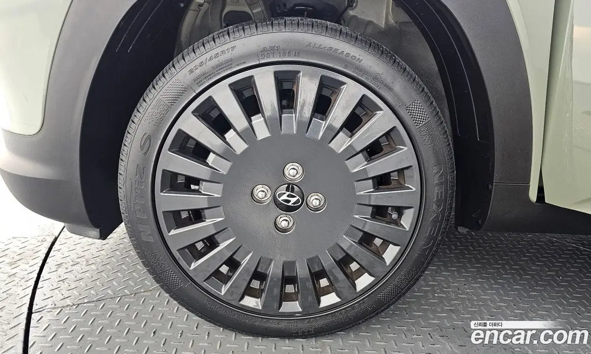 Hyundai Casper 2023 1.0 автомат (гидро), фото 5