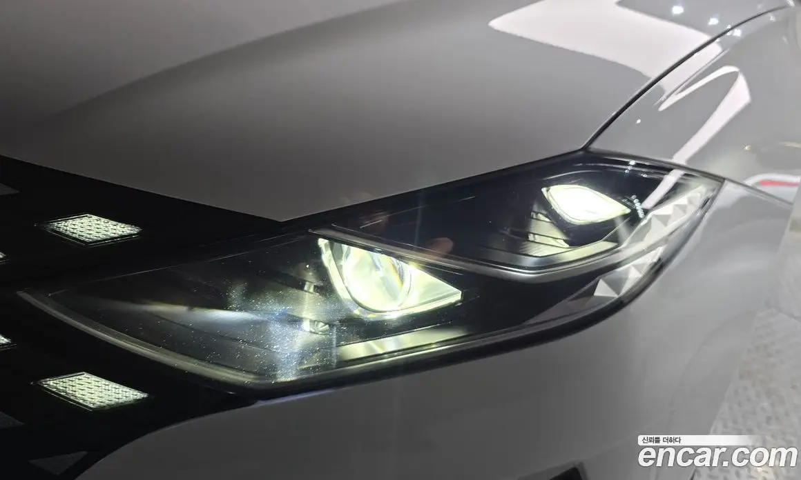Hyundai Grandeur 2022 3.3 автомат (гидро), фото 8