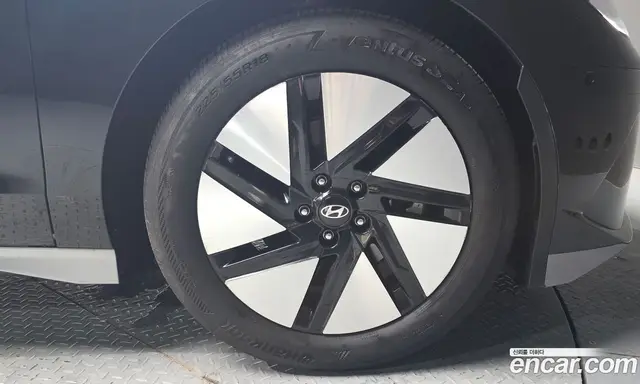 Hyundai Ioniq 6 2022 0.1 автомат (гидро), миниатюра 7