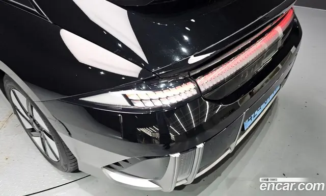 Hyundai Ioniq 6 2023 0.1 автомат (гидро), миниатюра 9