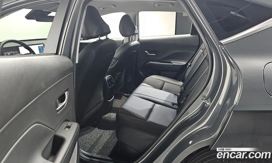 Hyundai Kona 2024 1.6 автомат (гидро), фото 17