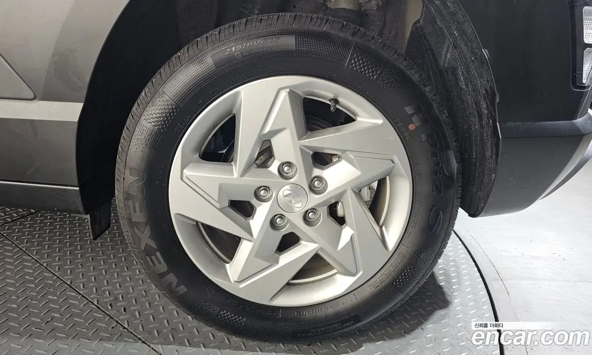 Hyundai Kona 2024 1.6 автомат (гидро), фото 7