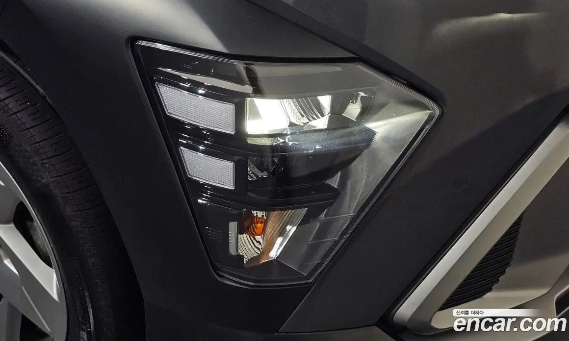 Hyundai Kona 2024 1.6 автомат (гидро), фото 8