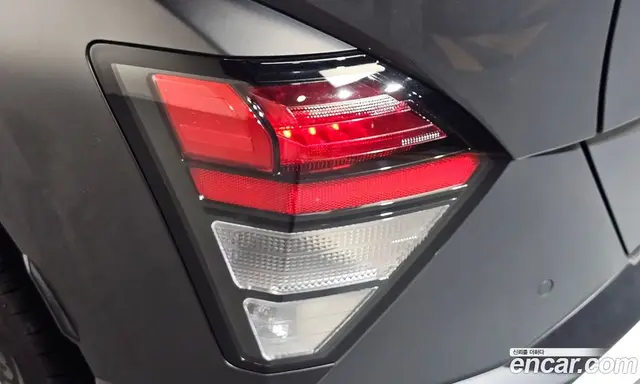 Hyundai Kona 2024 1.6 автомат (гидро), миниатюра 9