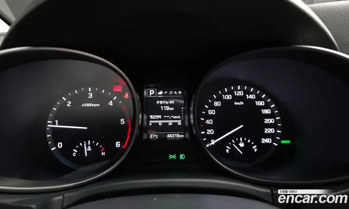 Hyundai Santa Fe 2017 2.0 автомат (гидро), фото 11