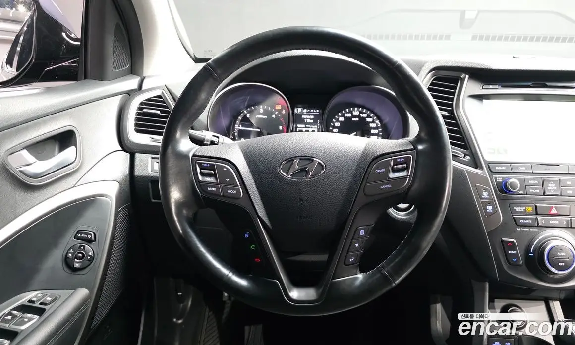 Hyundai Santa Fe 2017 2.0 автомат (гидро), фото 19