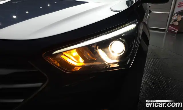 Hyundai Santa Fe 2017 2.0 автомат (гидро), миниатюра 8