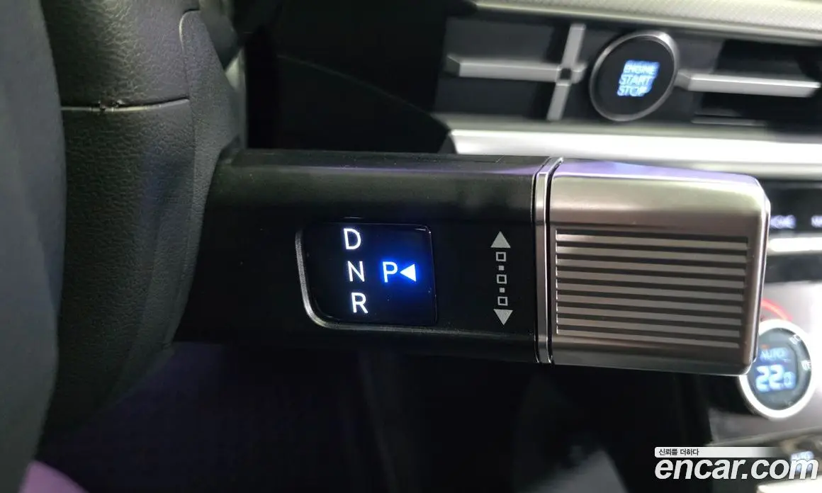 Hyundai Santa Fe 2023 1.6 автомат (гидро), фото 12