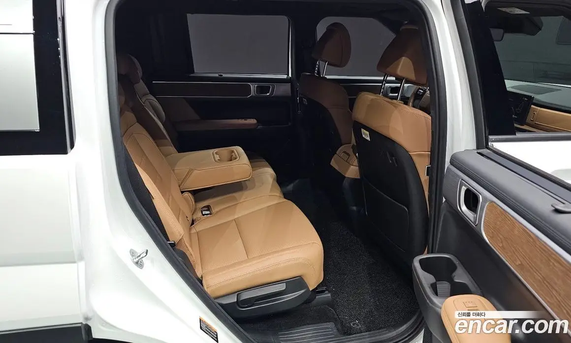 Hyundai Santa Fe 2024 1.6 автомат (гидро), фото 17