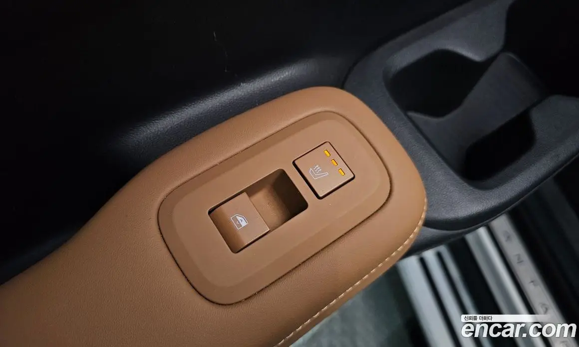 Hyundai Santa Fe 2024 1.6 автомат (гидро), фото 30