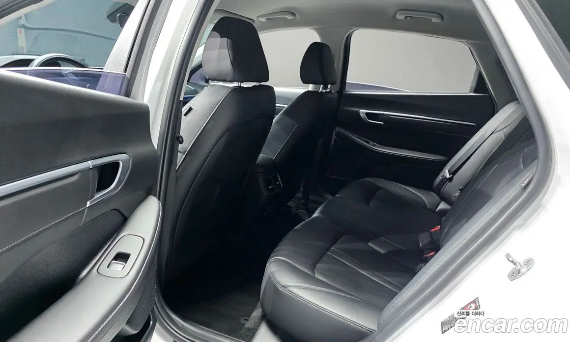 Hyundai Sonata 2023 2.0 автомат (гидро), фото 18