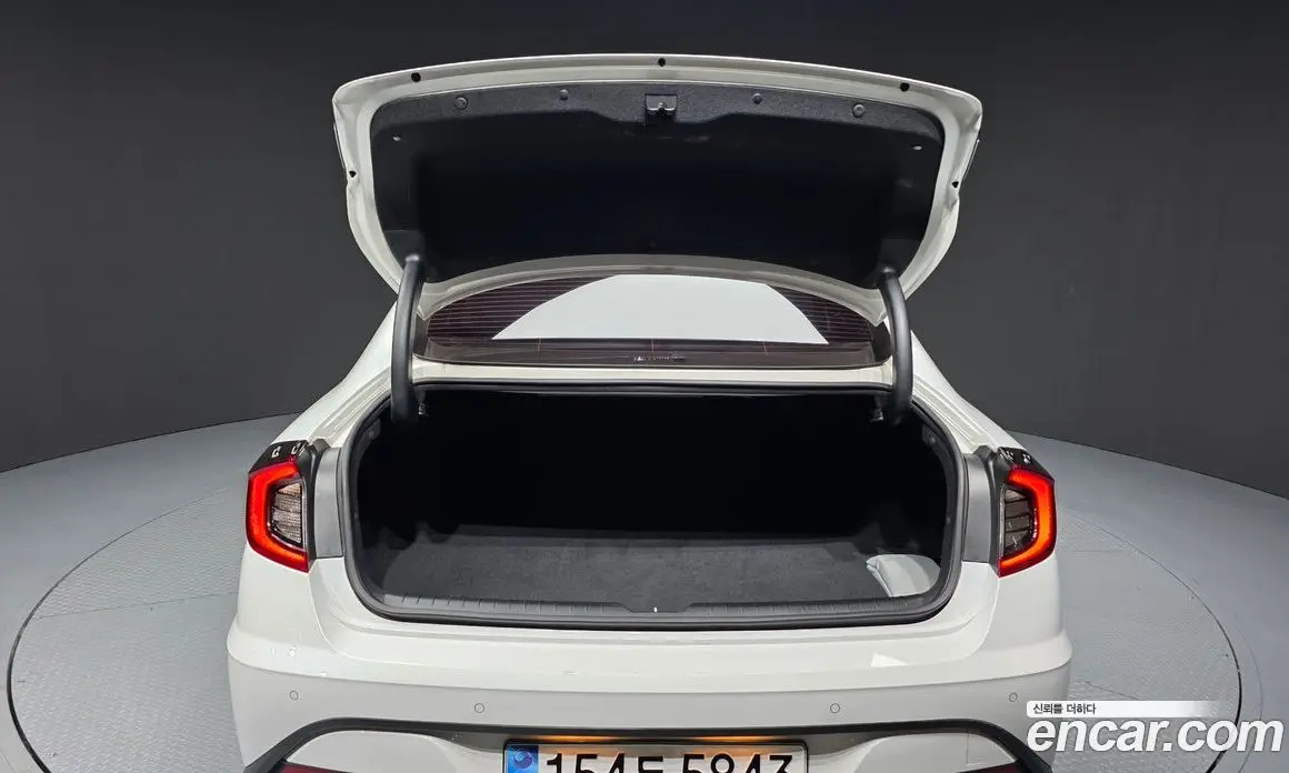 Hyundai Sonata 2023 2.0 автомат (гидро), фото 26