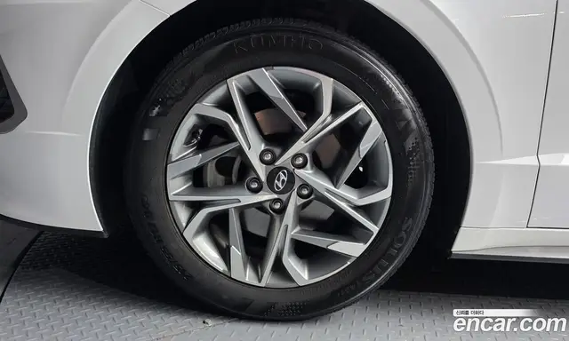 Hyundai Sonata 2023 2.0 автомат (гидро), миниатюра 5