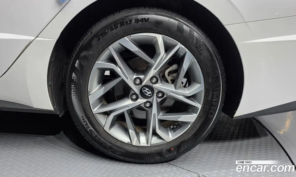 Hyundai Sonata 2023 2.0 автомат (гидро), фото 7