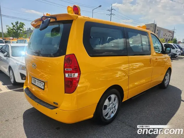 Hyundai Starex 2021 2.4 автомат (гидро), миниатюра 2