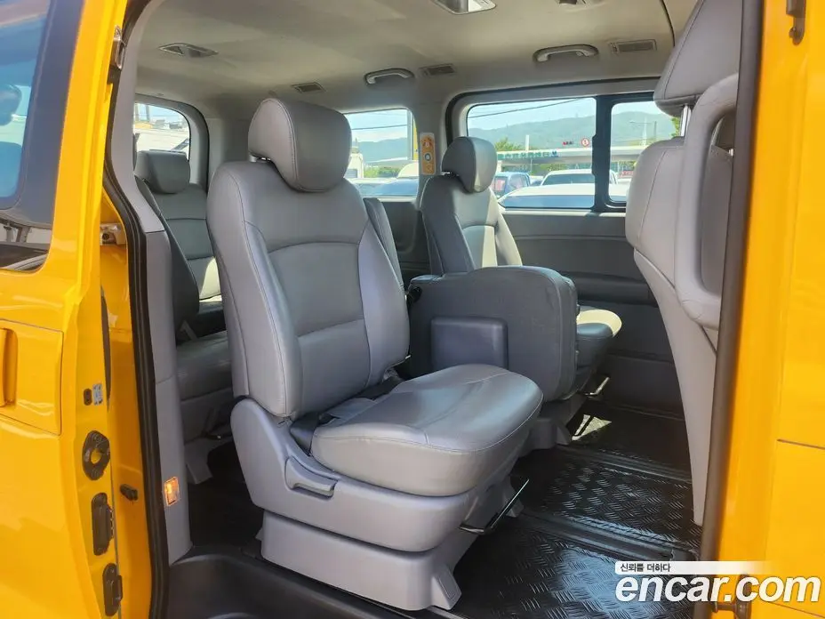 Hyundai Starex 2021 2.4 автомат (гидро), фото 10