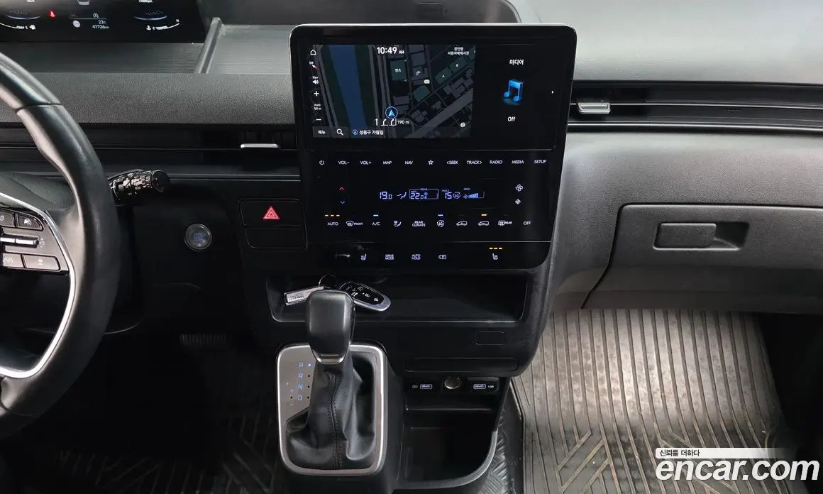 Hyundai Staria 2022 2.2 автомат (гидро), фото 15