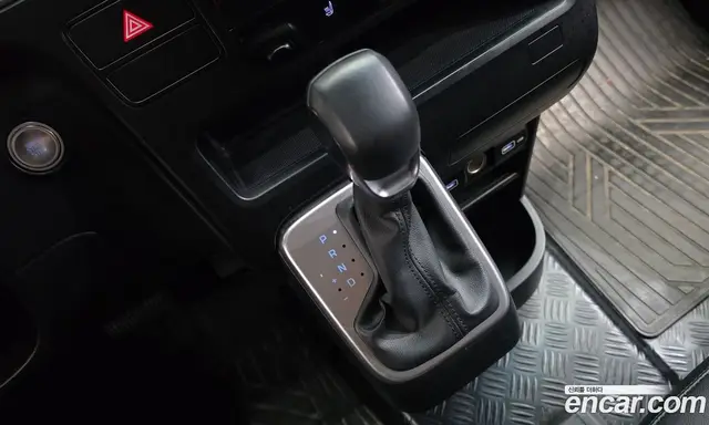 Hyundai Staria 2022 2.2 автомат (гидро), миниатюра 9