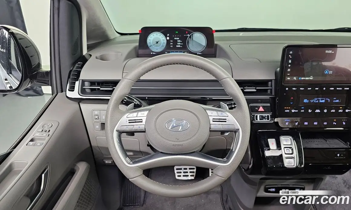 Hyundai Staria 2023 2.2 автомат (гидро), фото 15