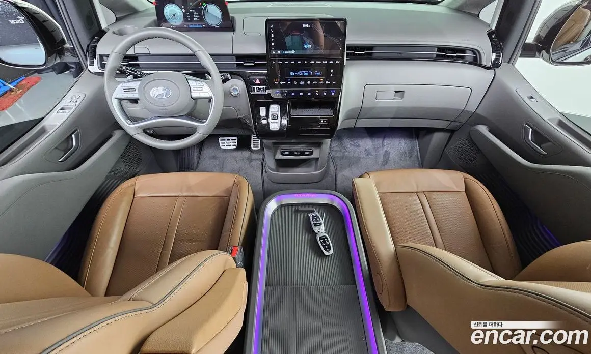Hyundai Staria 2023 2.2 автомат (гидро), фото 7