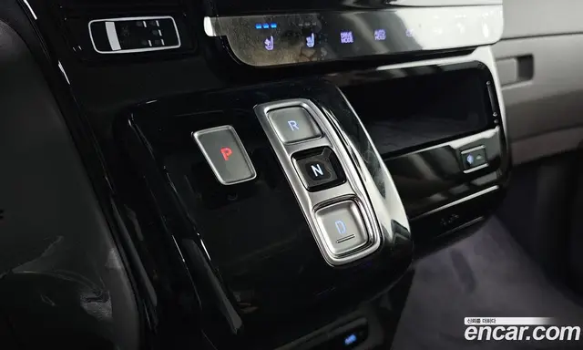 Hyundai Staria 2023 2.2 автомат (гидро), миниатюра 9