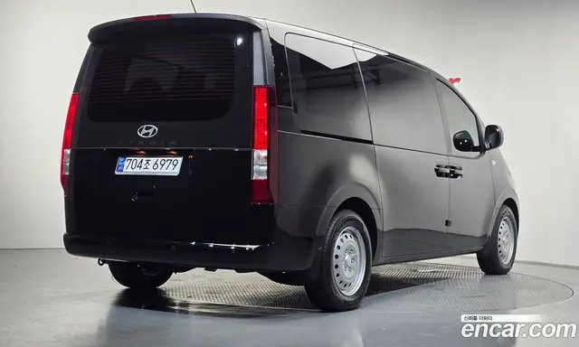 Hyundai Staria 2025 2.2 автомат (гидро), миниатюра 1
