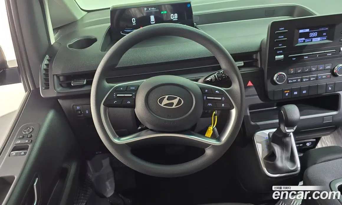 Hyundai Staria 2025 2.2 автомат (гидро), фото 17