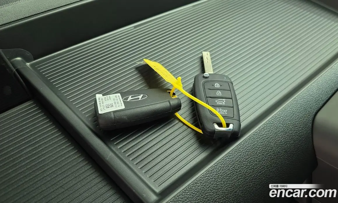 Hyundai Staria 2025 2.2 автомат (гидро), фото 18