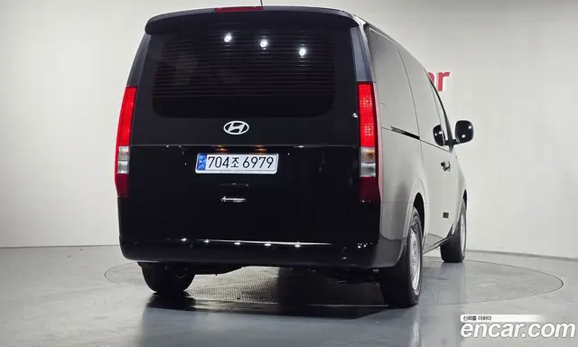 Hyundai Staria 2025 2.2 автомат (гидро), миниатюра 3