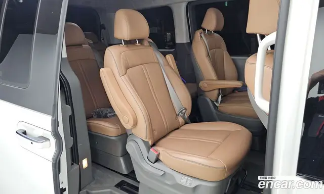 Hyundai Staria 2025 2.2 автомат (гидро), миниатюра 11