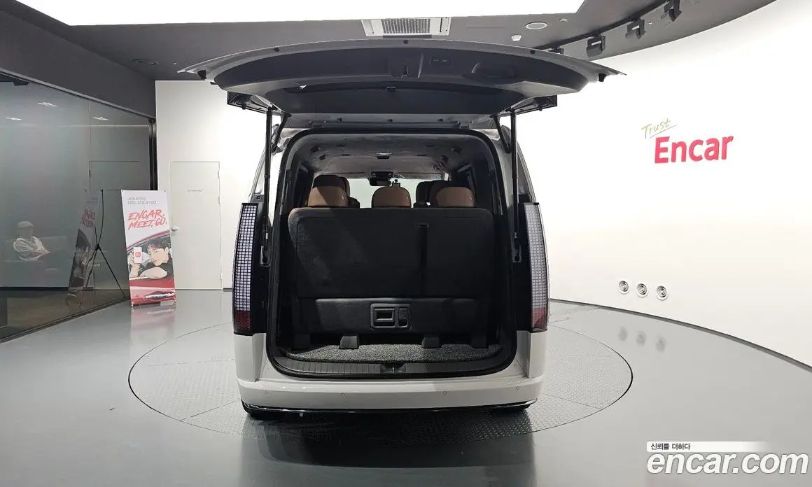 Hyundai Staria 2025 2.2 автомат (гидро), фото 20